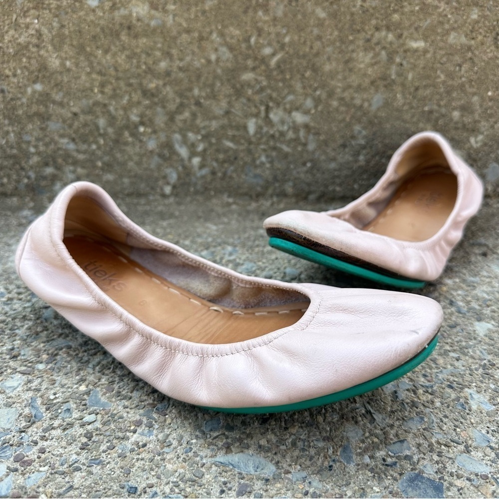 Tieks‎